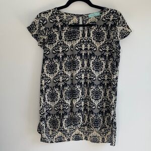 CHRIS & CAROL | Cream and Black Floral Blouse Cap Sleeve Size S